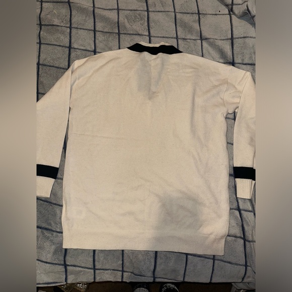 Lauren ralph Lauren vneck sweater - Picture 3 of 3